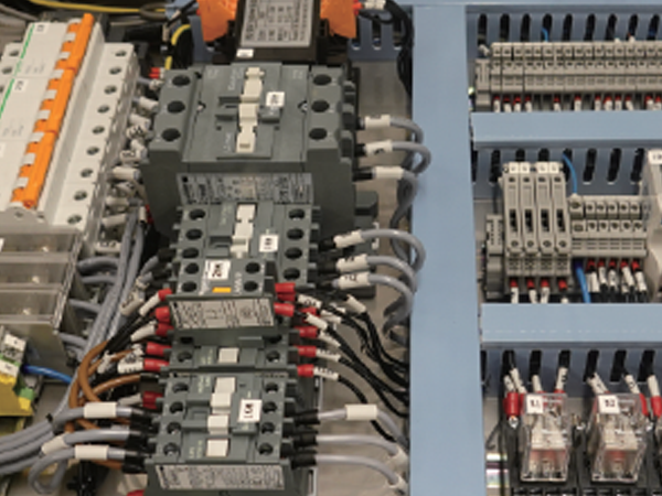 CR1 detail